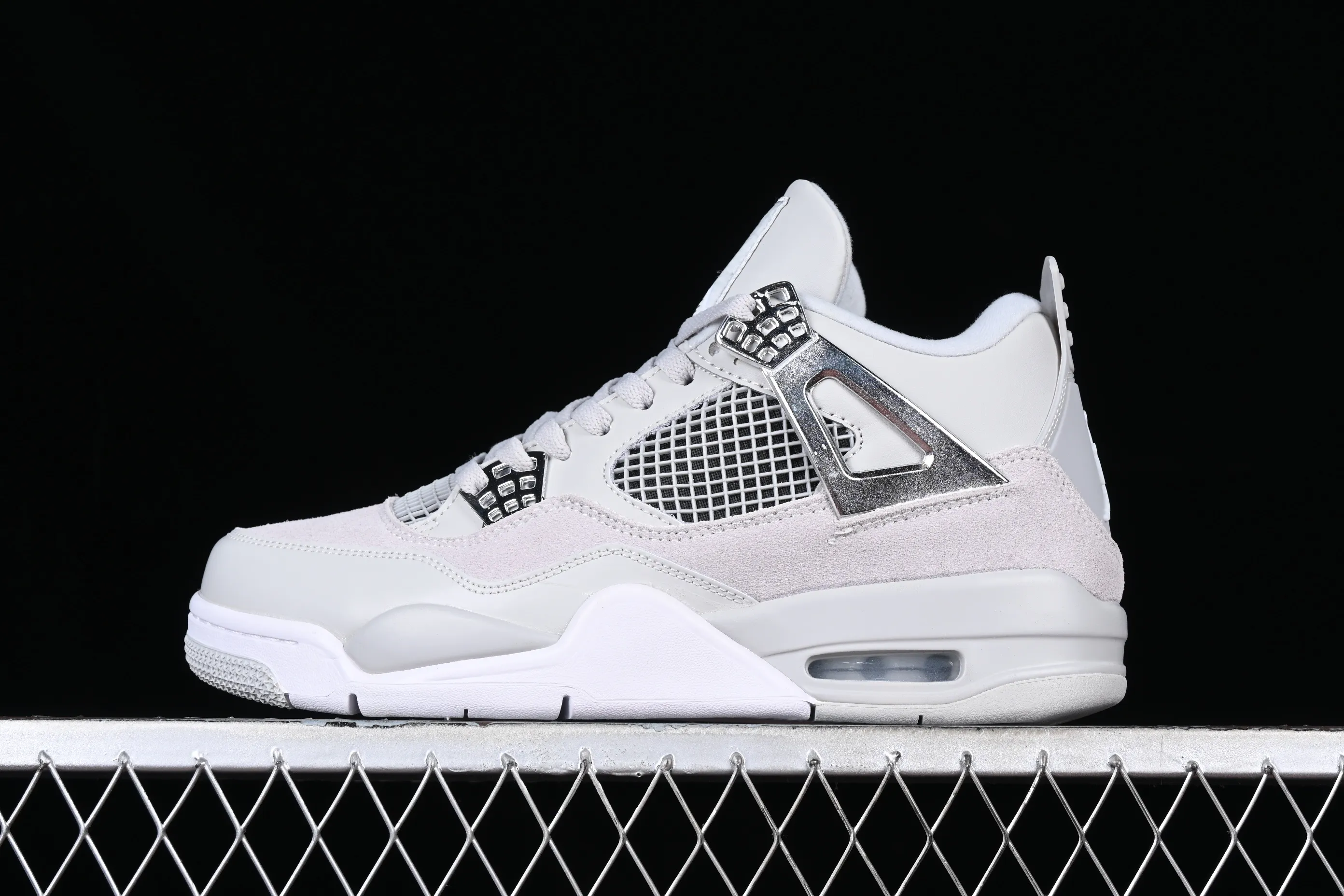 All categories Air Jordan Jordan series basketball shoes Air Jordan 4 cost-effective version Air Jordan 4 Retro "Frozen Moments" AJ4 Joe 4 electroplated silver AQ9129-001